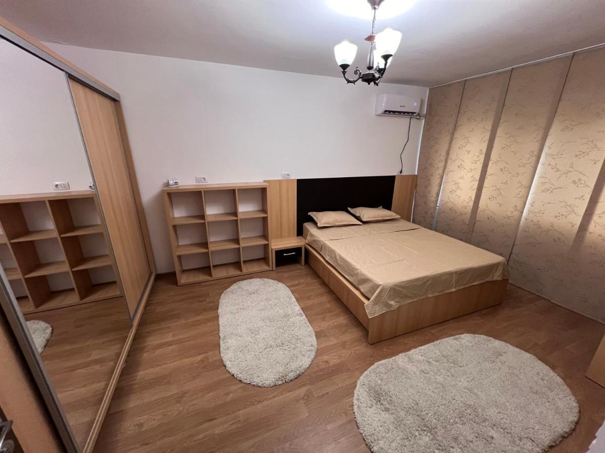 Mnm Mitropolie Apartment ยาช ภายนอก รูปภาพ